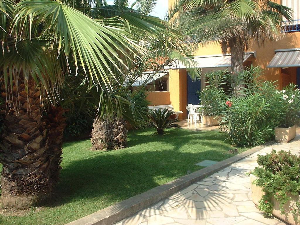 Residence la Catalane Saint-Cyprien  Exterior foto